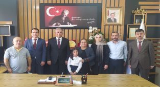 Türkiye 3.’sü Elif Doğan başarısını Gönen’le paylaştı