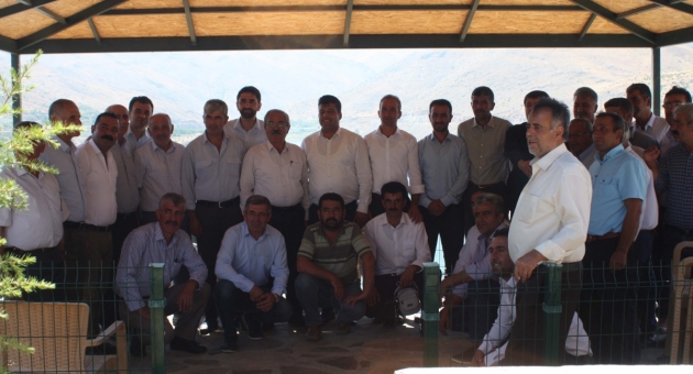 Tutdere, Çelikhan’da Muhtarlarla Buluştu