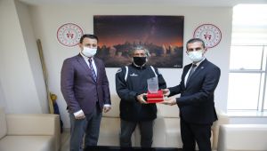 'Ulusal Herkes İçin Spor ve Sağlık Günleri' plaketi Şefik İnal’a