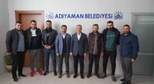 Üniversite öğrencileri vergisiz cep telefonunu nasıl alacak?