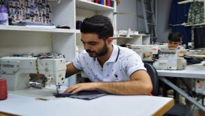 Üniversiteli gencin meslek aşkı örnek oluyor - Videolu Haber