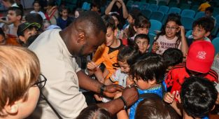 Ünlü futbolcu Asamoah “Ankara sokaklarında çalışan çocuklar Merkezi'ni