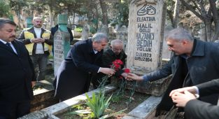 Usta gazelhan Kazancı Bedih kabri başında anıldı - Videolu Haber