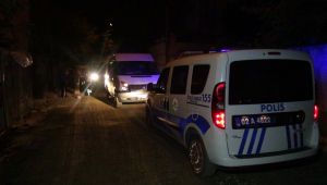 Üzerine baca düşen genç çift öldü - Videolu Haber