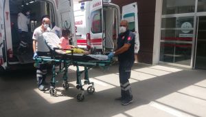 Üzerine gardırop düşen çocuk yaralandı