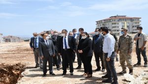 Vali Çuhadar; Besni’de okul inşaatlarını inceledi