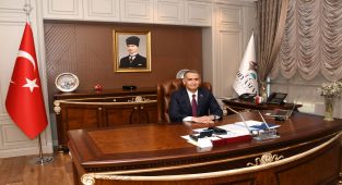 Vali Çuhadar'ın 10 Aralık 'Dünya İnsan Hakları Günü' mesajı