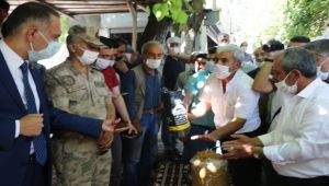 Vali Çuhadar tütüncüler ile bir araya geldi - Videolu Haber