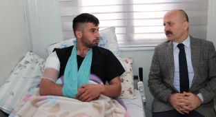 Vali Dr. Osman Varol Irak'ta Pençe-Kilit bölgesinde yaralanan gaziyi ziyaret etti
