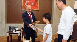 Vali Osman Varol, ‘Halk Buluşmaları’ ile vatandaşların taleplerini dinliyor