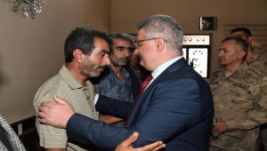 Vali Pekmez’den Şehit Uzman Onbaşı Mesut Çelik’in Ailesine Ziyaret