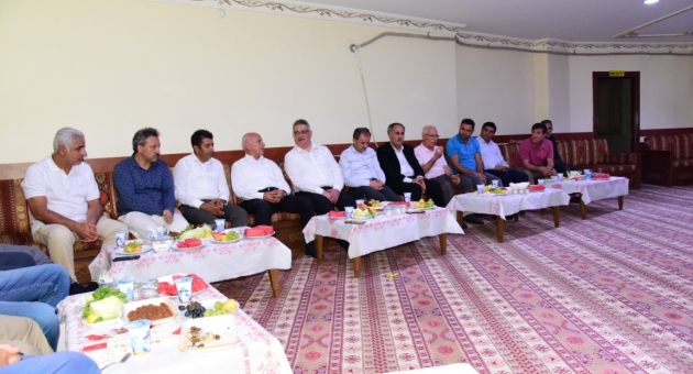 Vali Pekmez Ve Başkan Kılınç’tan Adıyamanlılar Vakfı’na Ziyaret