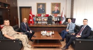 Vali Varol, Kahramanmaraş Valisi Ünlüer'i ziyaret etti