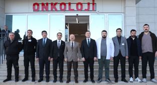 Vali Varol, Onkoloji Tanı ve Tedavi Merkezi'ni ziyaret etti