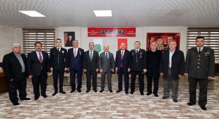 Vali Varol, şehit aileleriyle bir araya geldi