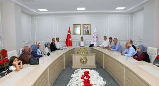 Vali Vekili Kapar’dan istihdam odaklı buluşma: İş Arayan Vatandaşlara Yönlendirme Desteği