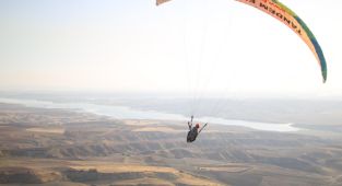 Yamaç Paraşütçüsü pilotlar Adıyaman Ali Dağı'ndan uçtu - Videolu Haber