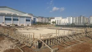Yeni Mahalle’de Tenis Kortu Çalışması