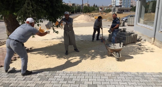 Yeşilyurt Mahallesi’nde Parke Taşı Döşeme Çalışması