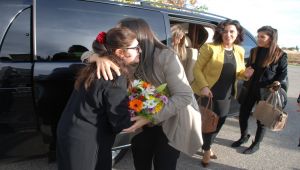 Yeşim Pekmez'den Engellilere Ziyaret