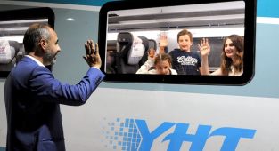 YHT’lerle Dünya’nın etrafında 2003 tur