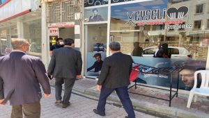 Zabıta ve Ticaret İl Müdürlüğü Ekipleri Berberleri Denetledi